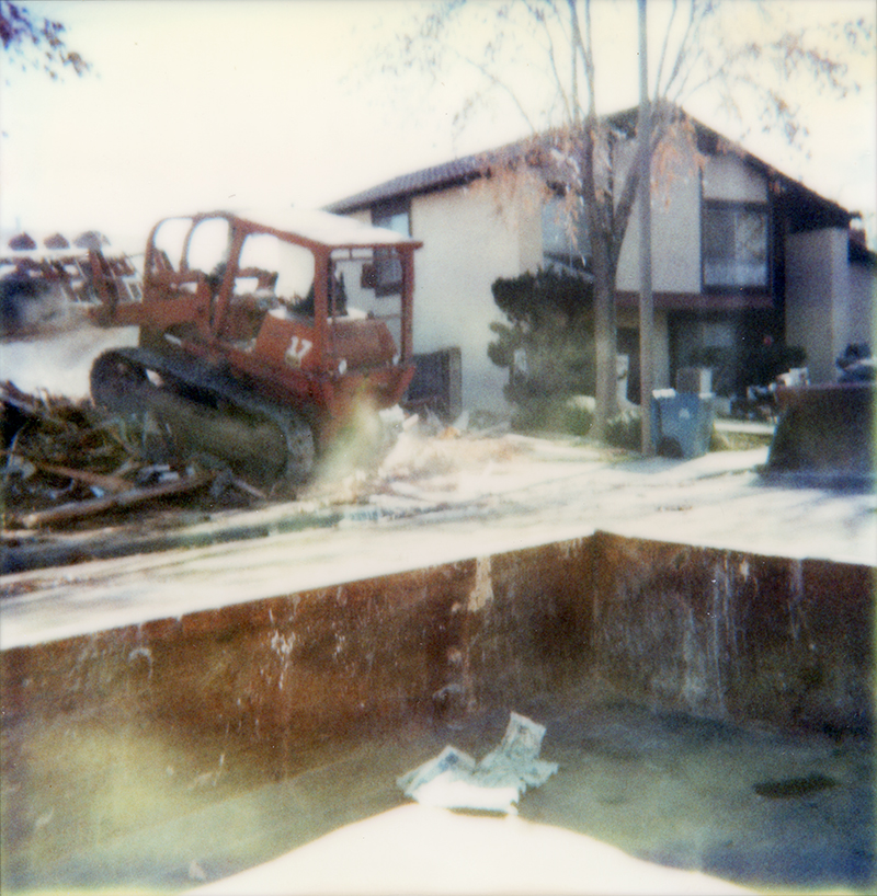 23924 Via Onda at right