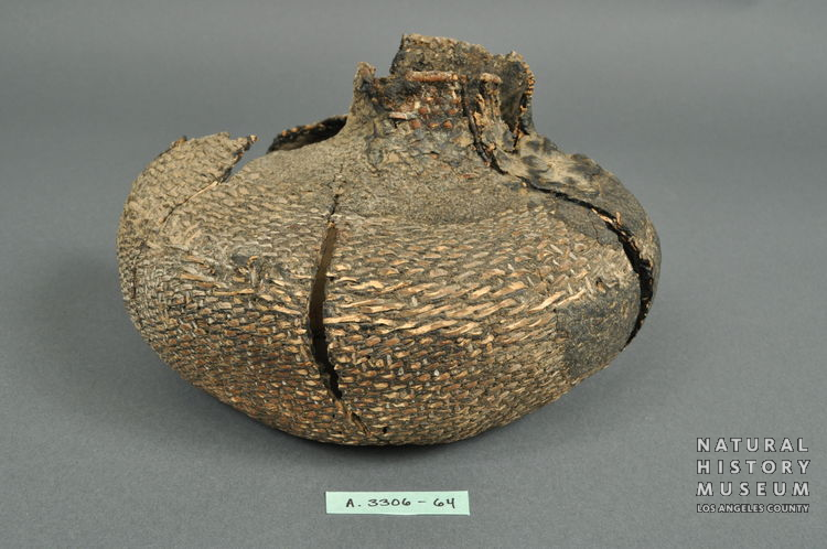 Tataviam Twined Water Bottle, Piru Creek | NHMLA #A.3306.36-64