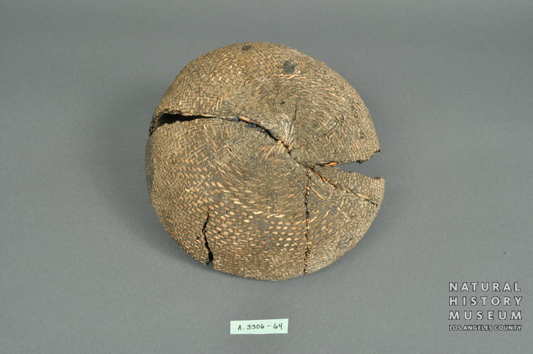 Tataviam Twined Water Bottle, Piru Creek | NHMLA #A.3306.36-64