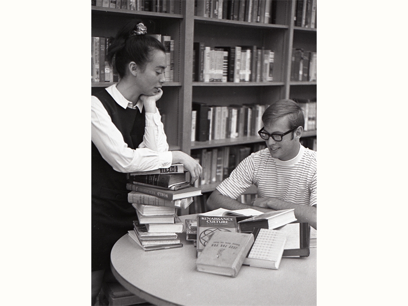 sg19690605students01